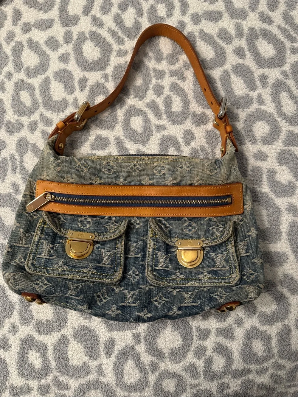 Louis Vuitton this chic